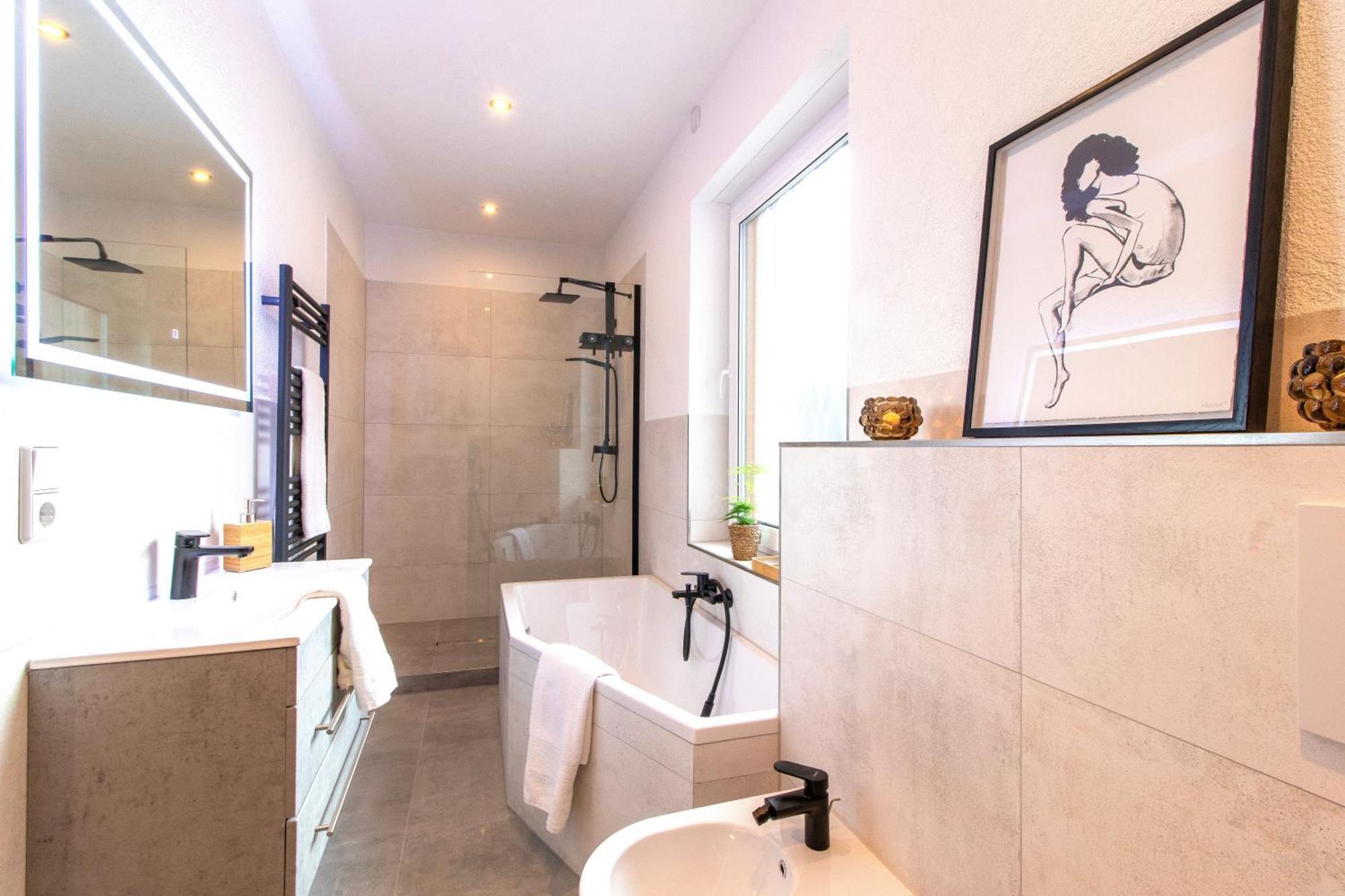 Stilvolles City-Apartment I Netflix I Wlan L Stellplatz I Zentral 施瓦岑贝格 外观 照片